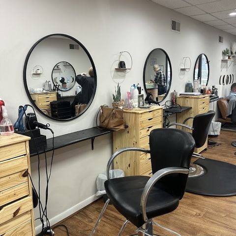 Lotus Moon Beauty Lounge, beauty salon in Hagerstown, MD